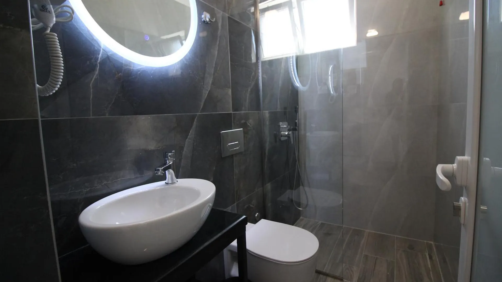 Hotel Ambra Ksamil