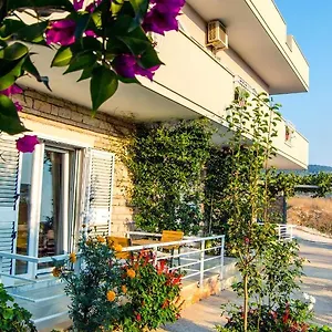 Paja Hotel